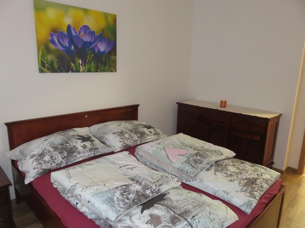 Corvin Deluxe Budapest Apartment Room photo